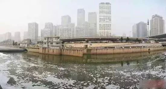 看看您家用的水管,是不锈钢水管太贵,还是家人的健康不值得投资? 看看您家用的水管,是不锈钢水管太贵,还是家人的健康不值得投资?